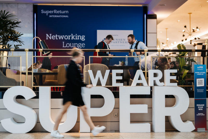 Schnappschuss von der Superreturn International 2025.