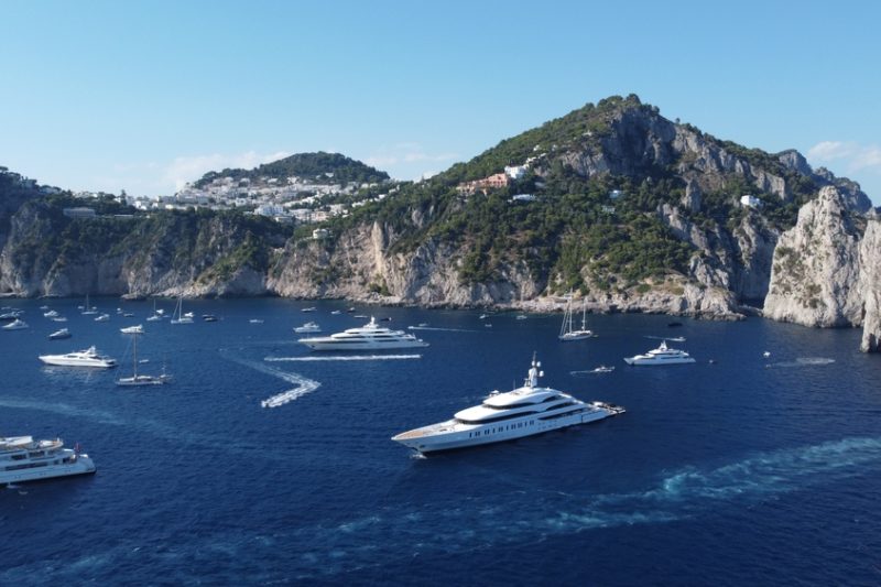 Superyachten auf der Insel Capri.