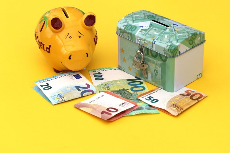 Sozialdrama: Wer auf die Liste der 500 reichsten Deutschen will, braucht 440 Millionen Euro. Bild: Pexels